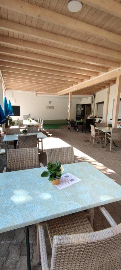 Gasthaus Pension Rezatgrund Windsbach Dış mekan fotoğraf