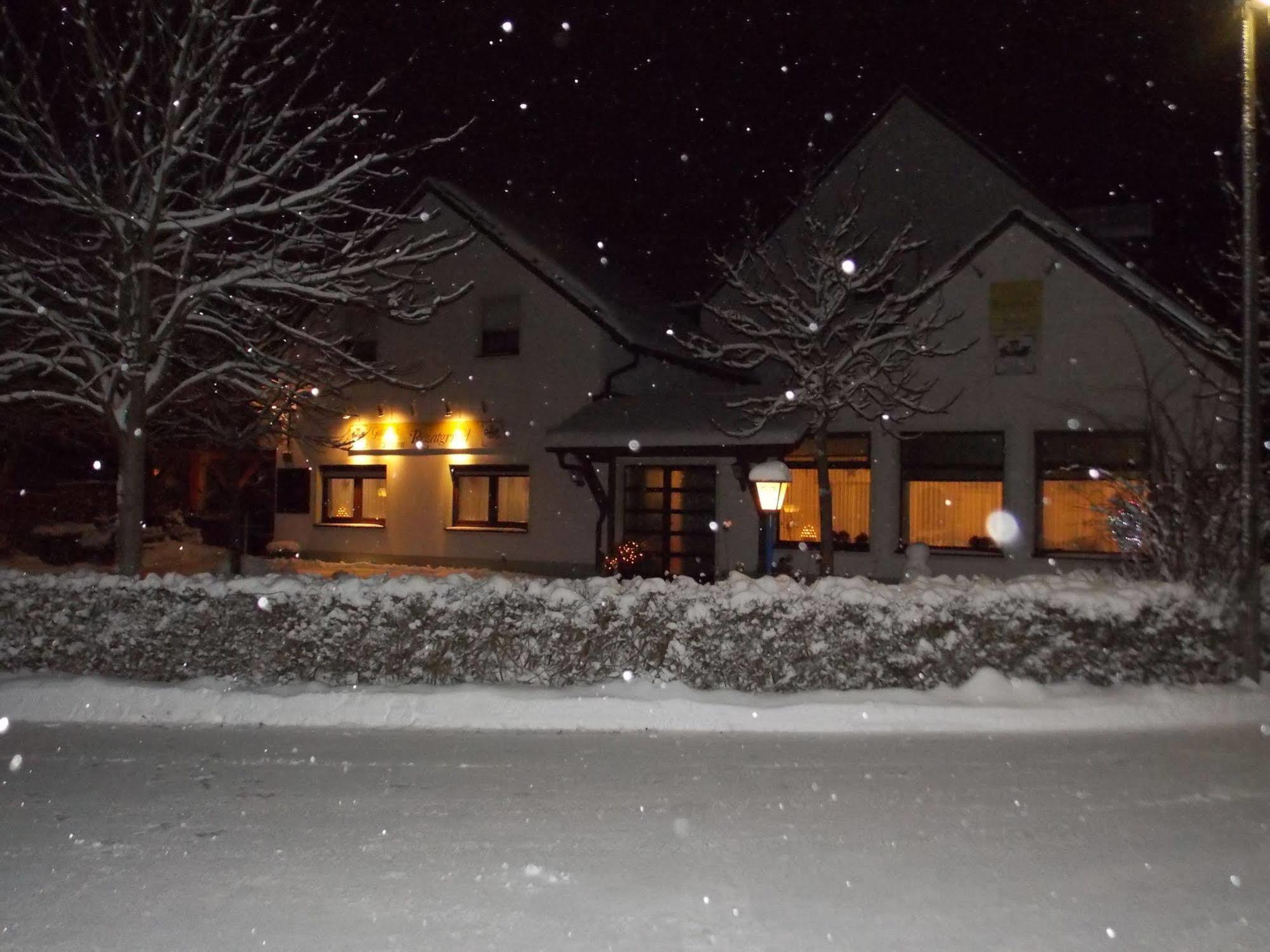 Gasthaus Pension Rezatgrund Windsbach Dış mekan fotoğraf