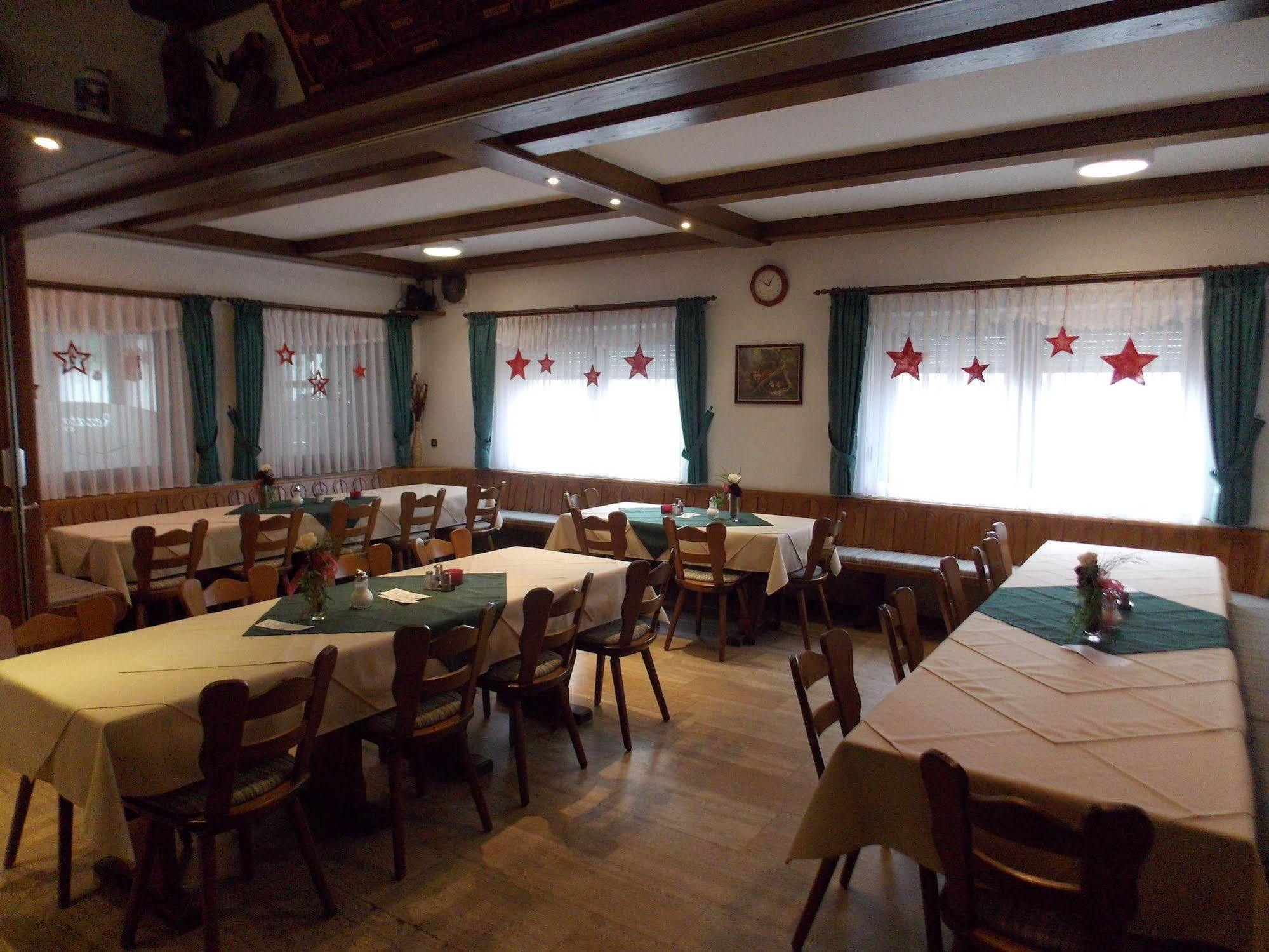 Gasthaus Pension Rezatgrund Windsbach Dış mekan fotoğraf