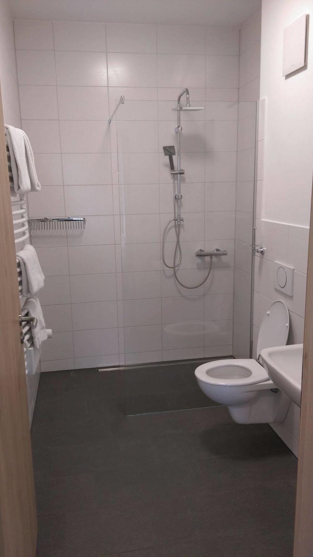 Gasthaus Pension Rezatgrund Windsbach Dış mekan fotoğraf